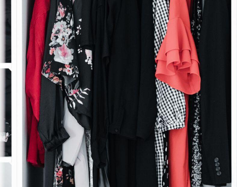 Illustration of Building a Capsule Wardrobe That Works for Every Season