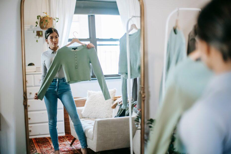 Illustration of Building Confidence Through a Well Curated Personal Style