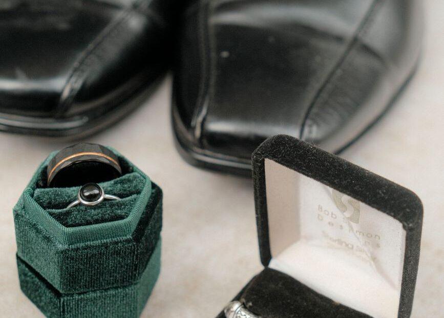 Illustration of Choosing Cufflinks That Complement Formal Occasions