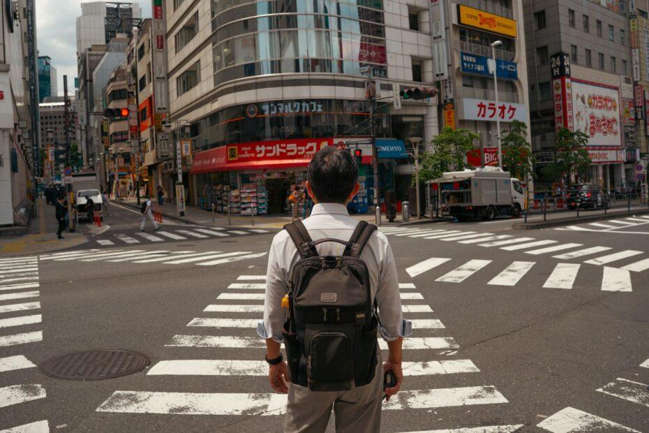 Illustration of Choosing the Right Backpack for Business and Travel Needs