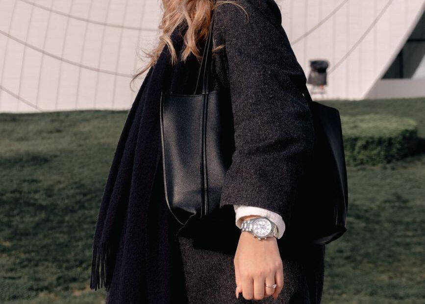 Illustration of The Role of Accessories in Elevating a Simple Outfit